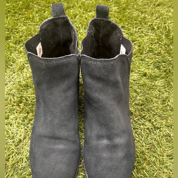 Tom’s Ella Suede Leather Chelsea Style Slip On Low Heel Ankle Boots Black sz 10 - Picture 5 of 7